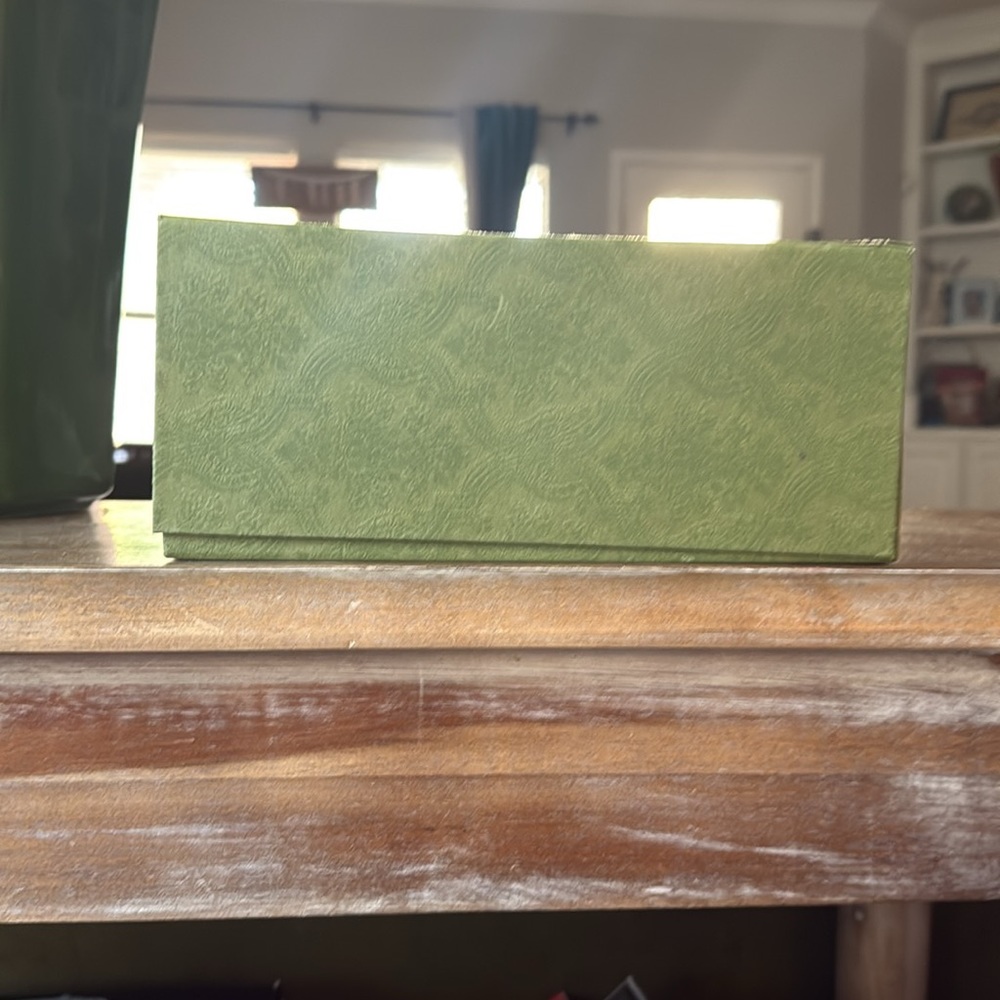 Gucci box - Picture 4 of 7